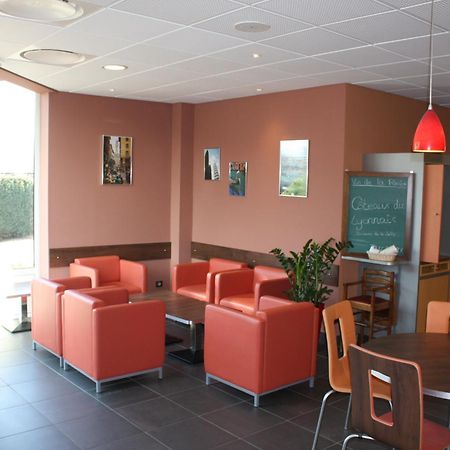 Hotel Ibis Lyon Sud Chasse Sur Rhone Esterno foto